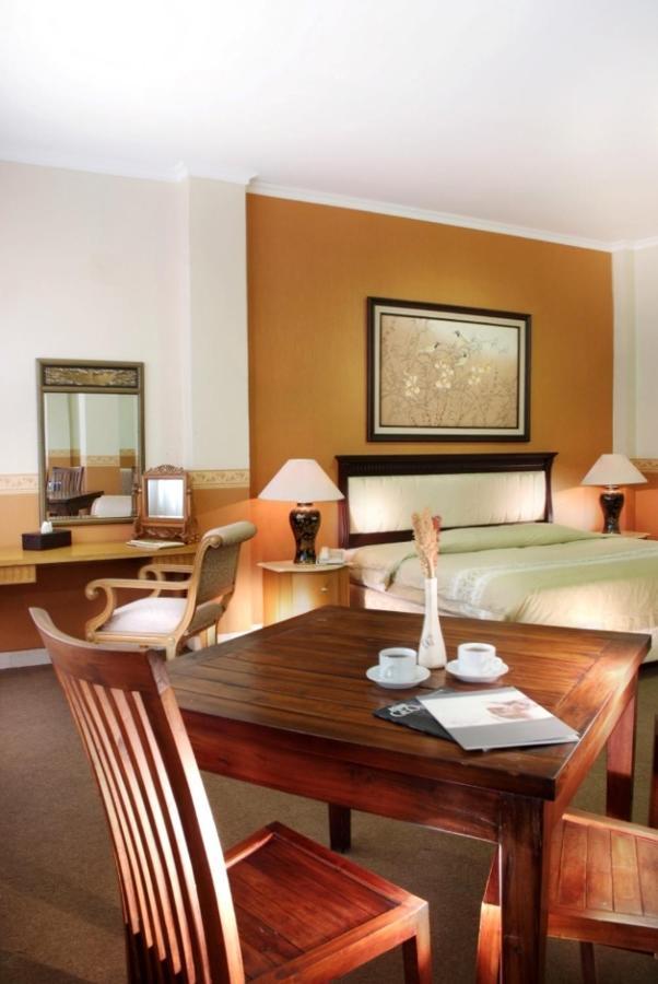 מאלאנג Umm Inn Hotel מראה חיצוני תמונה